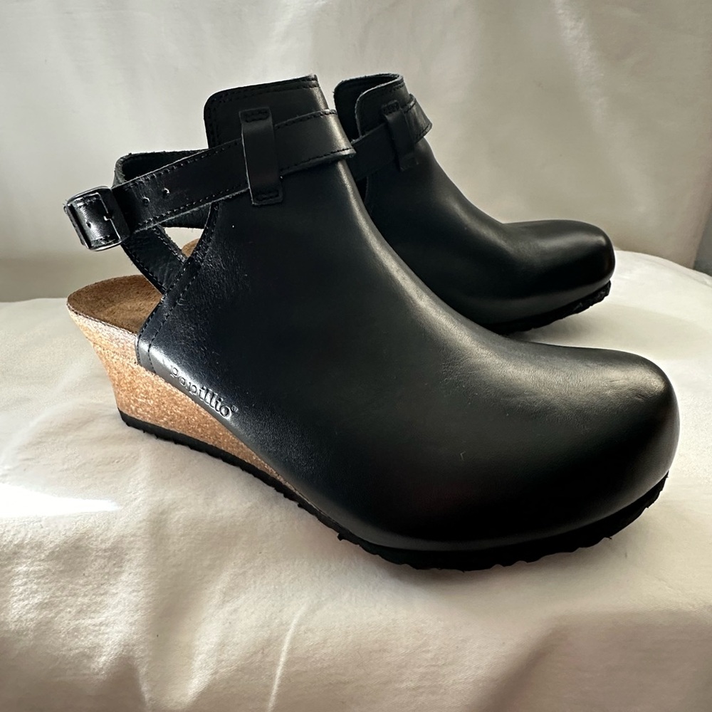 Berkinstock Papillio Women’s ERSA Blk Leather Clog; Size Euro 37 N (US 6-6.5)